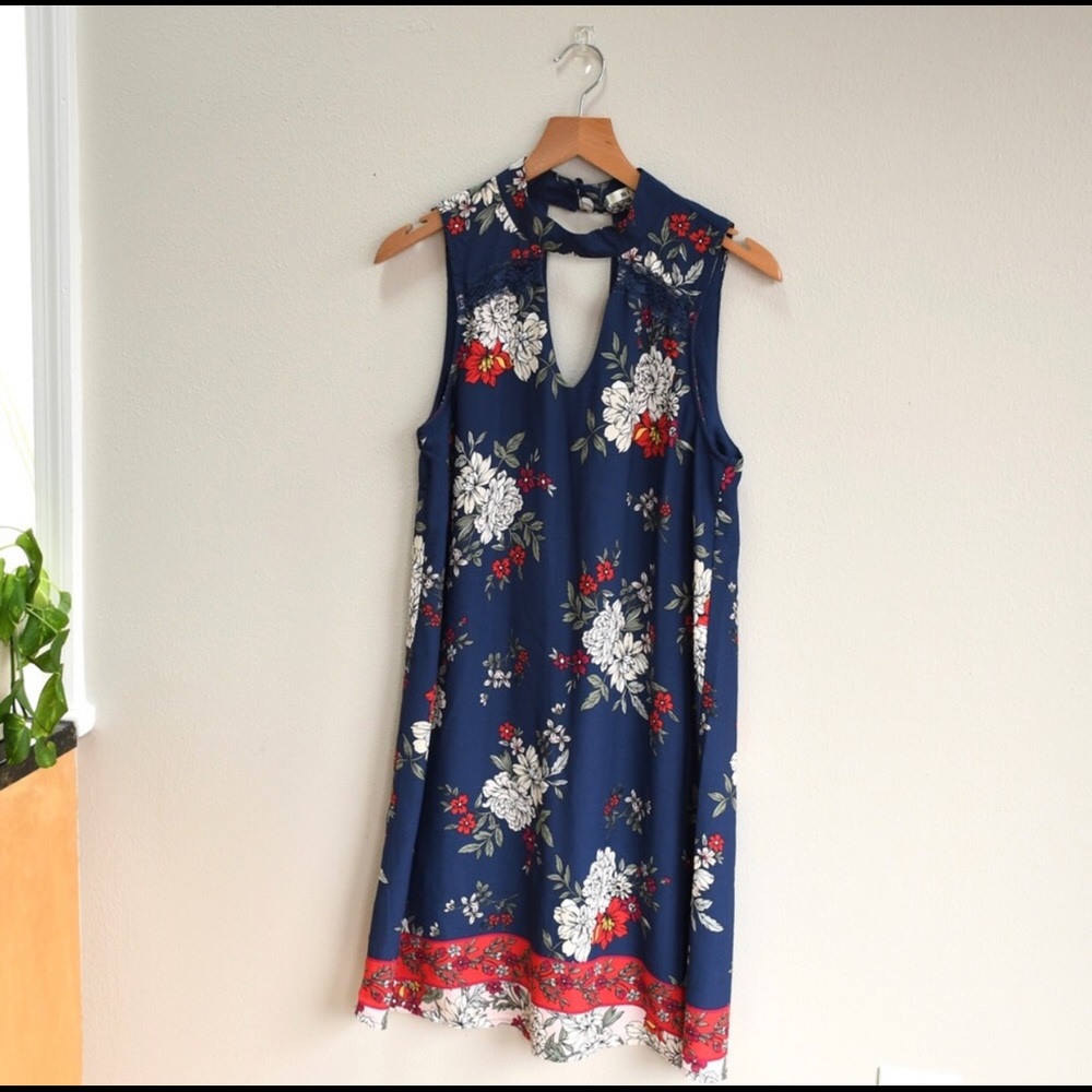 NWOT Francesca’s  red and navy blue flowered dress
